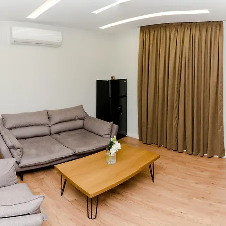 Suite Apartment *